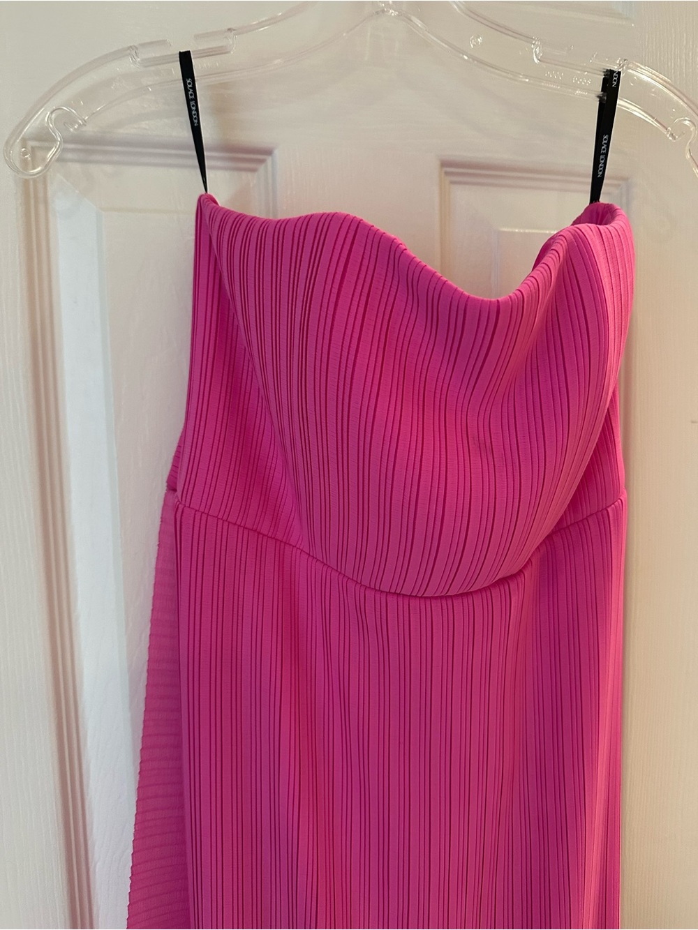 Solace London Harlee Pleated Chiffon Maxi Dress In Hot Pink - Picture 4 of 5
